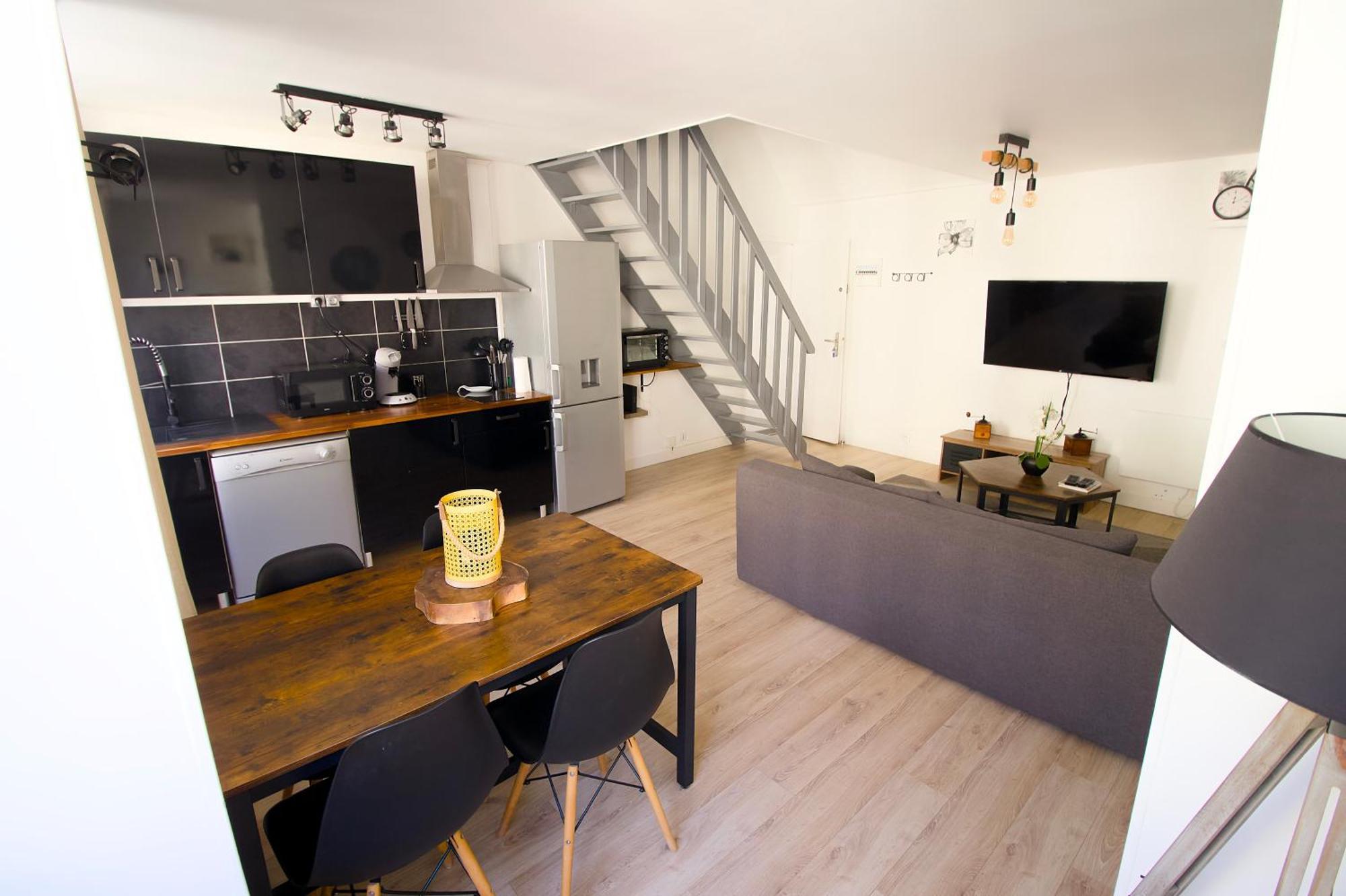 Triplex Lumineux A Cherbourg, Hyper Centre, 2 Pas Du Port & Vie Nocturne, Intendance Luxury Host Eksteriør billede