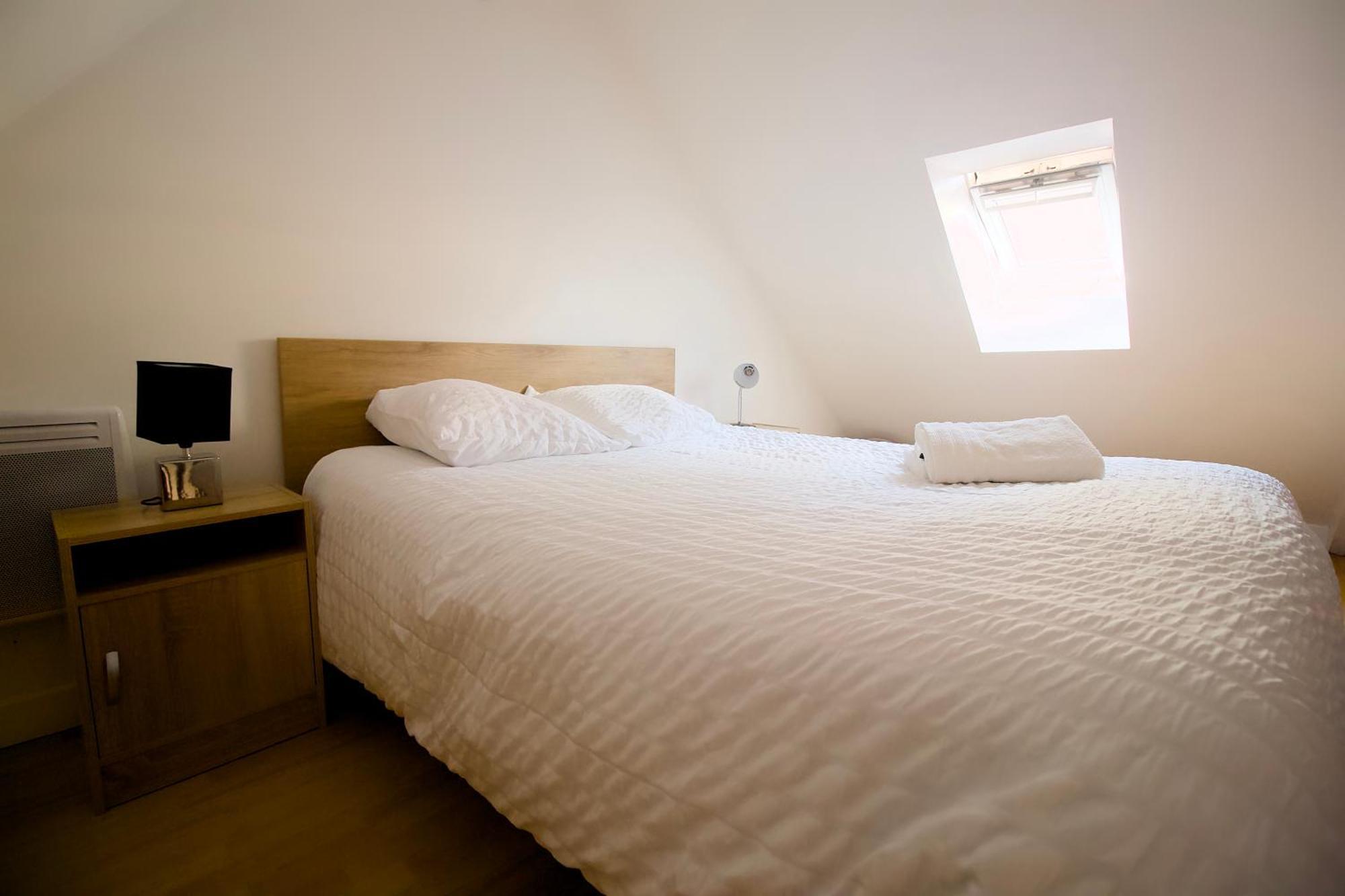 Triplex Lumineux A Cherbourg, Hyper Centre, 2 Pas Du Port & Vie Nocturne, Intendance Luxury Host Eksteriør billede