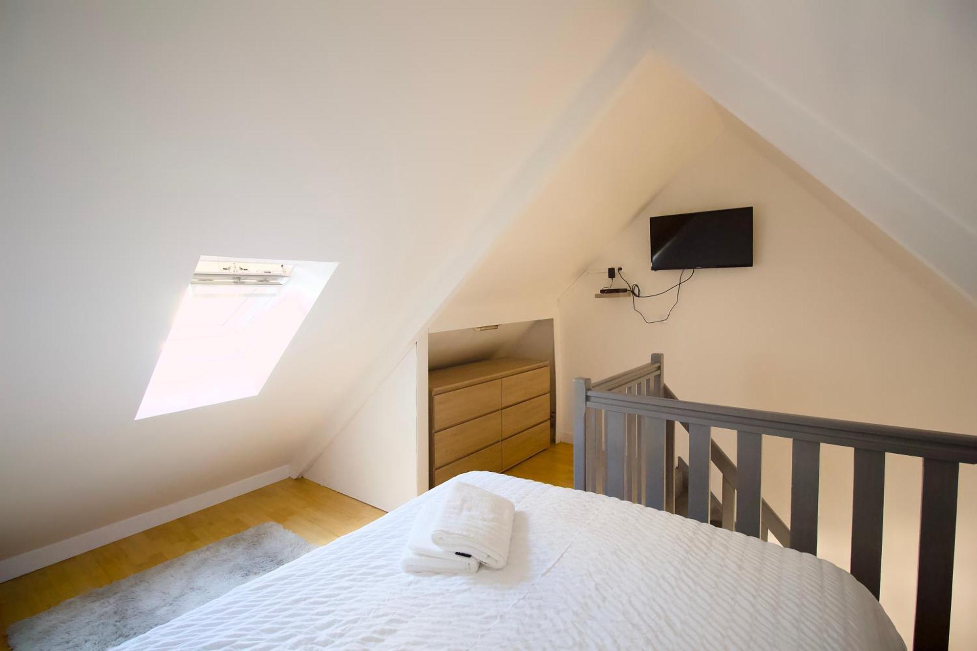 Triplex Lumineux A Cherbourg, Hyper Centre, 2 Pas Du Port & Vie Nocturne, Intendance Luxury Host Eksteriør billede