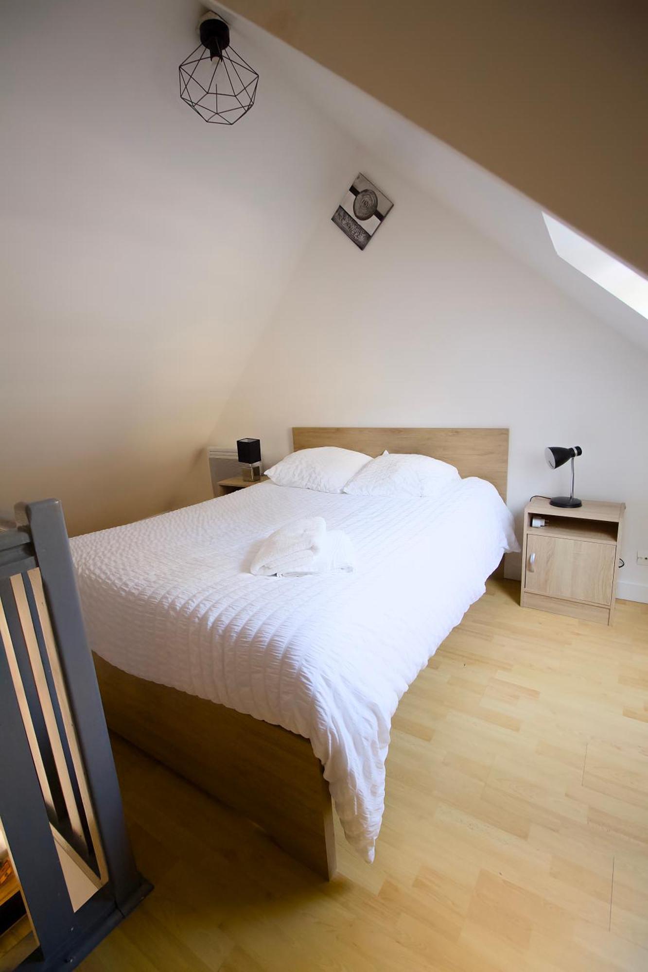 Triplex Lumineux A Cherbourg, Hyper Centre, 2 Pas Du Port & Vie Nocturne, Intendance Luxury Host Eksteriør billede