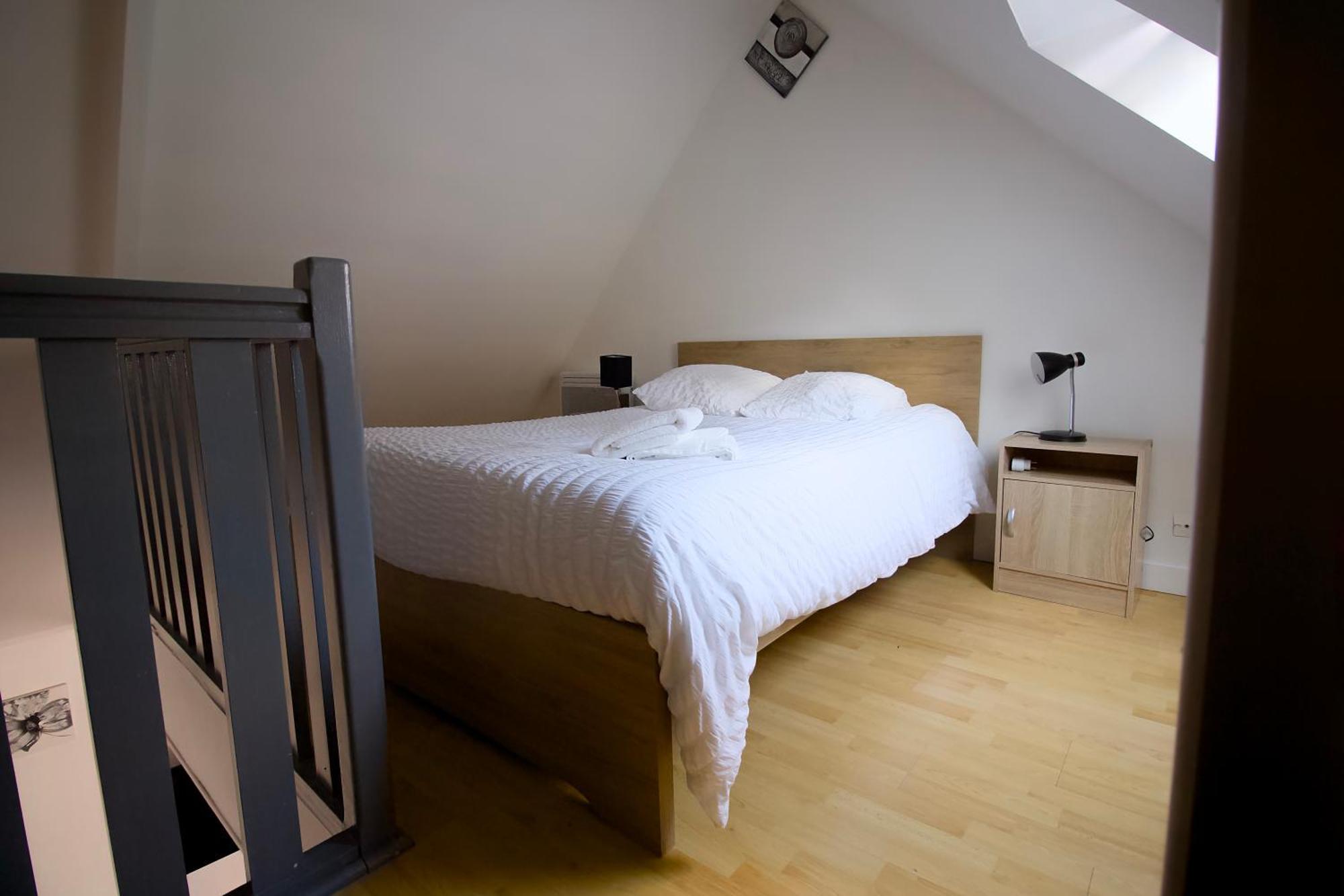 Triplex Lumineux A Cherbourg, Hyper Centre, 2 Pas Du Port & Vie Nocturne, Intendance Luxury Host Eksteriør billede